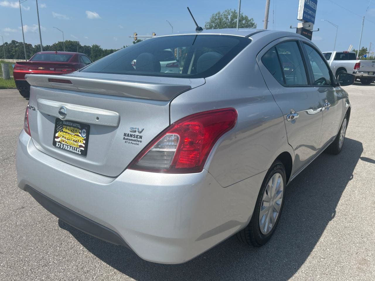 Used 2019 Nissan Versa SV FWD image 5