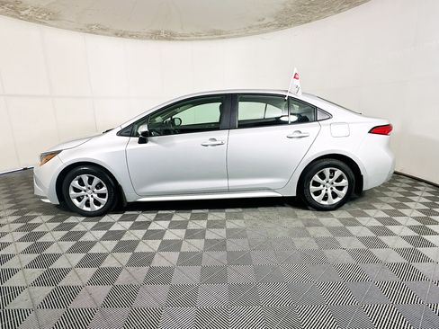 Certified 2025 Toyota Corolla LE FWD image 6