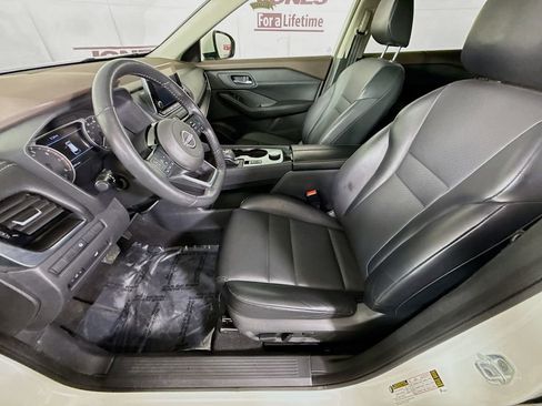 Certified 2023 Nissan Rogue SV w/ SV Premium Package image 25