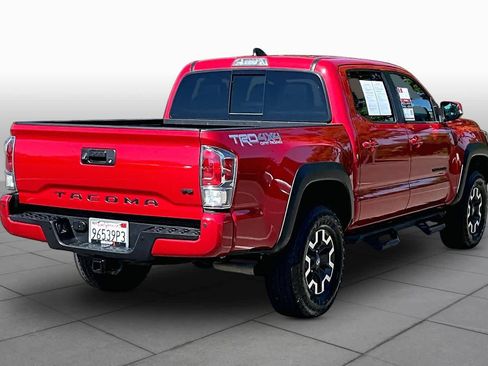 Used 2023 Toyota Tacoma TRD Off-Road w/ TRD Premium Off Road Package AWD/4WD image 12