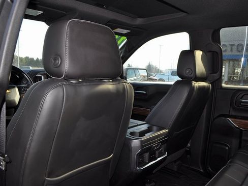 Used 2019 Chevrolet Silverado 1500 High Country w/ Technology Package image 14