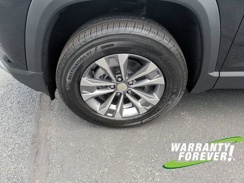New 2026 Chevrolet Equinox LT w/ Convenience Package II FWD image 18
