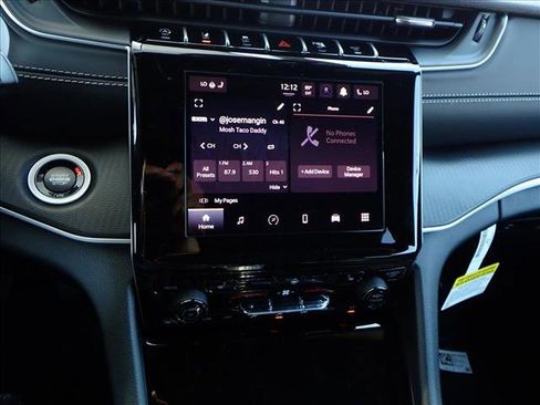 New 2025 Jeep Grand Cherokee Laredo X w/ Luxury Tech Group I image 18