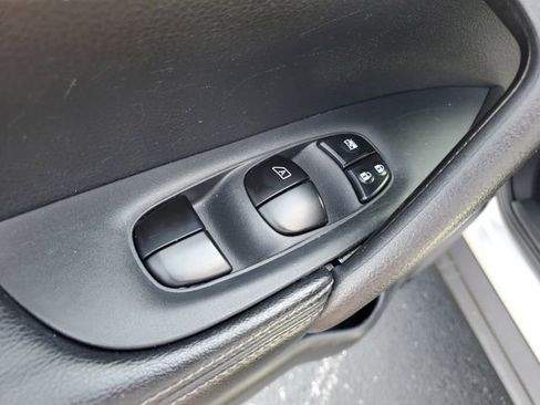 Used 2016 Nissan Rogue S w/ Appearance Package image 20