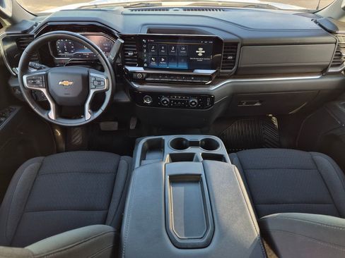 Used 2023 Chevrolet Silverado 1500 LT image 36