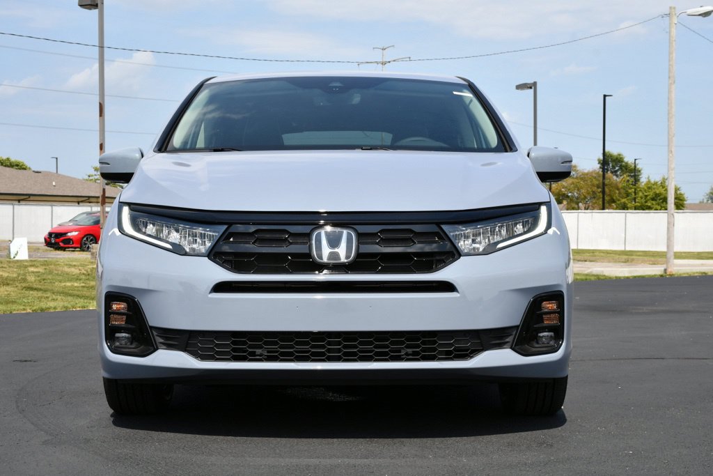 New 2027 Honda Odyssey Elite image 2