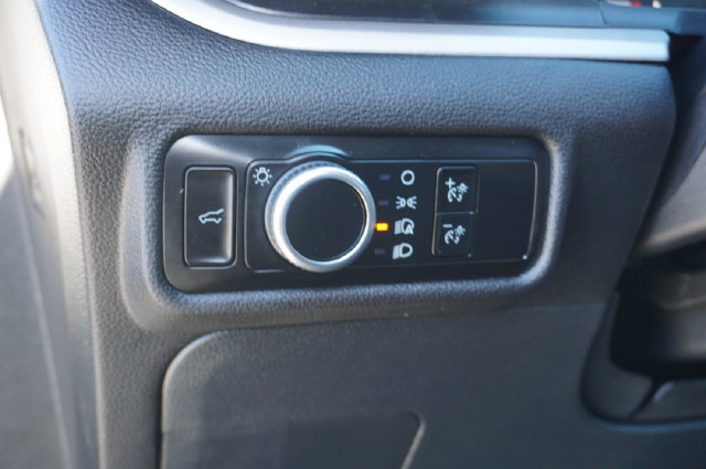 Certified 2024 Ford Explorer XLT RWD image 29