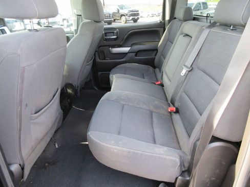 Used 2019 Chevrolet Silverado 2500 LT w/ LT Convenience Package image 17