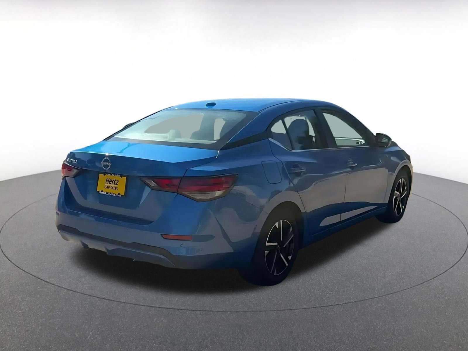 Used 2025 Nissan Sentra SV FWD image 12