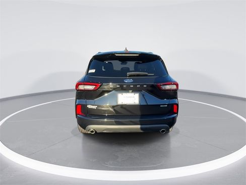 Used 2024 Ford Escape ST-Line image 7