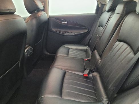 Used 2016 INFINITI QX50 Journey w/ Premium Package image 18