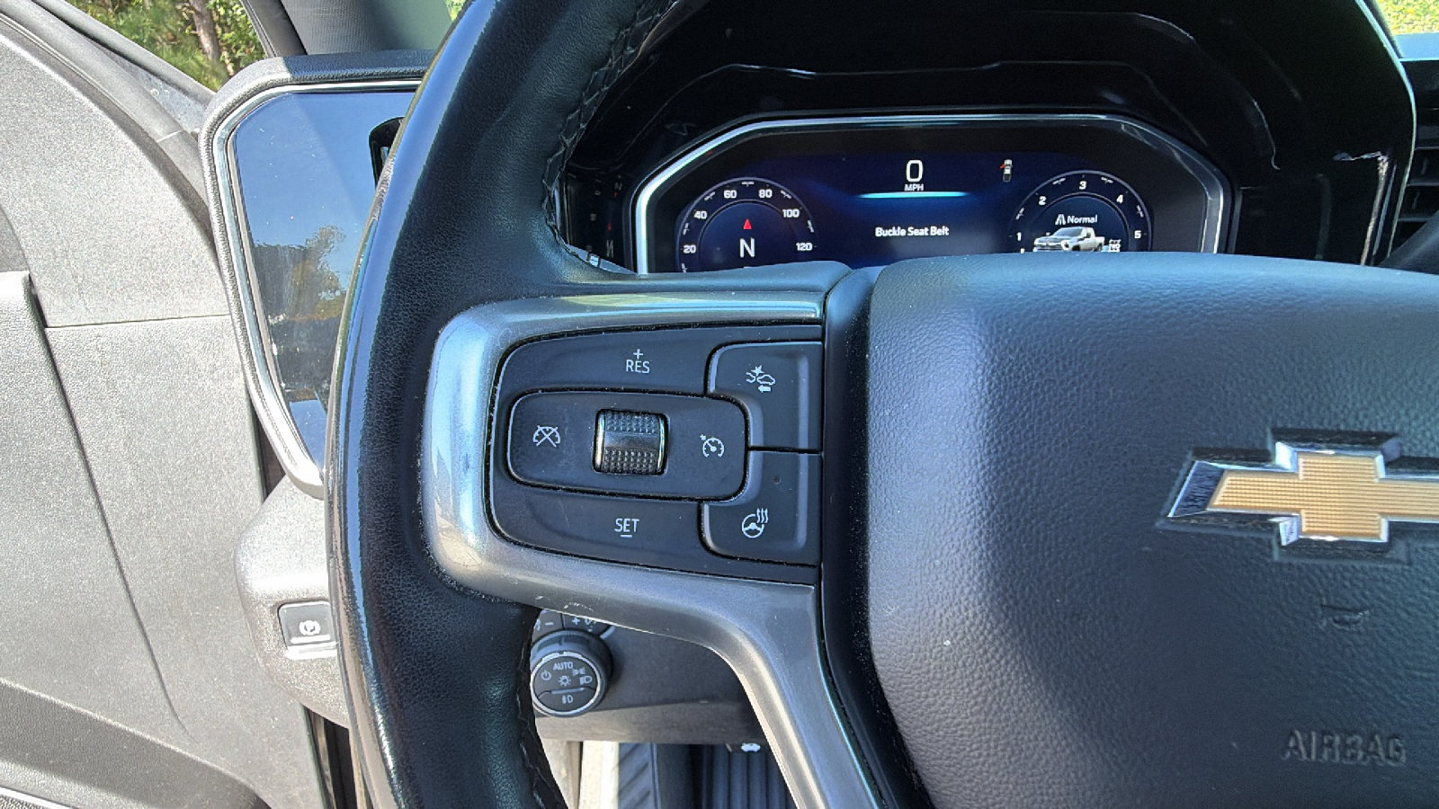 Used 2025 Chevrolet Silverado 2500 LT w/ Convenience Package AWD/4WD image 27