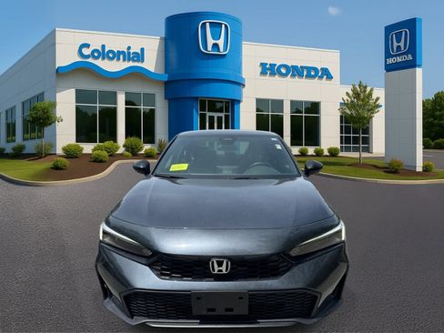 Used 2025 Honda Civic Sport image 10