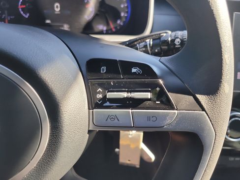 Used 2024 Hyundai Santa Cruz SE image 29