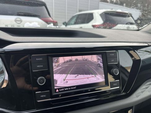 Used 2024 Volkswagen Taos S image 18