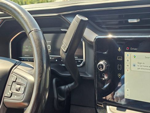 Used 2024 GMC Sierra 2500 Denali Ultimate w/ Max Trailering Package AWD/4WD image 38