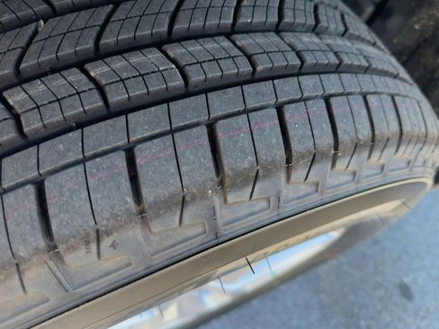 New 2025 Jeep Grand Cherokee L Laredo w/ Luxury Tech Group I image 20