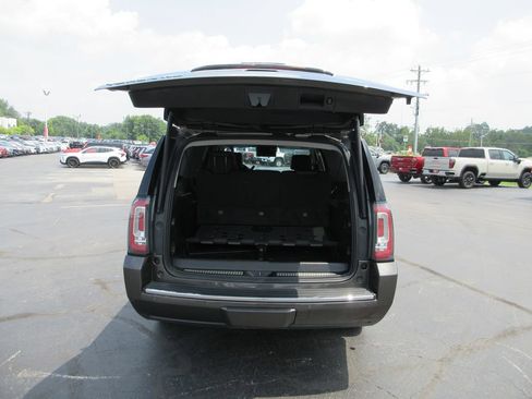 Used 2019 GMC Yukon XL Denali w/ Open Road Package RWD image 7