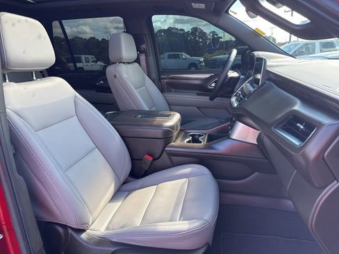 Used 2023 Chevrolet Tahoe Z71 w/ Luxury Package AWD/4WD image 32