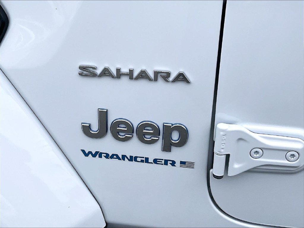 Used 2023 Jeep Wrangler Unlimited Sahara w/ Cold Weather Group AWD/4WD image 29