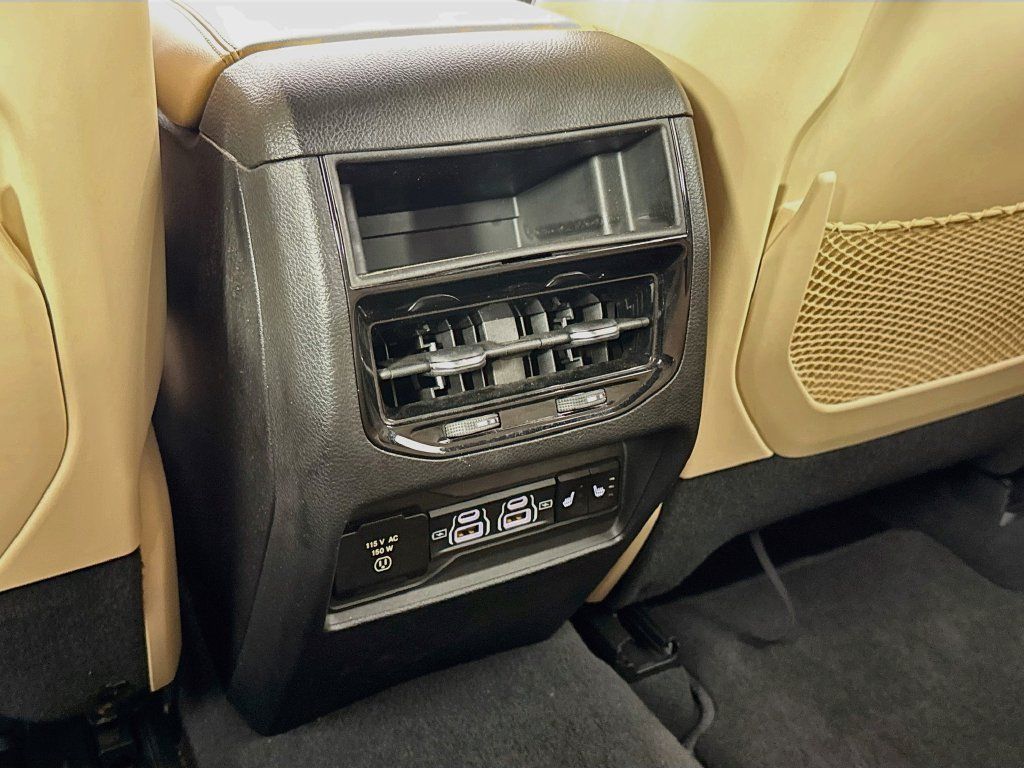 Used 2023 Jeep Grand Cherokee Limited RWD image 25