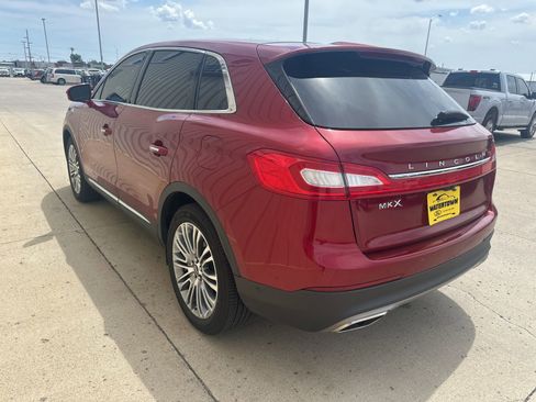 Used 2018 Lincoln MKX Reserve AWD/4WD image 5