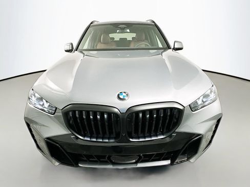 Used 2026 BMW X5 xDrive40i w/ M Sport Package AWD/4WD image 2
