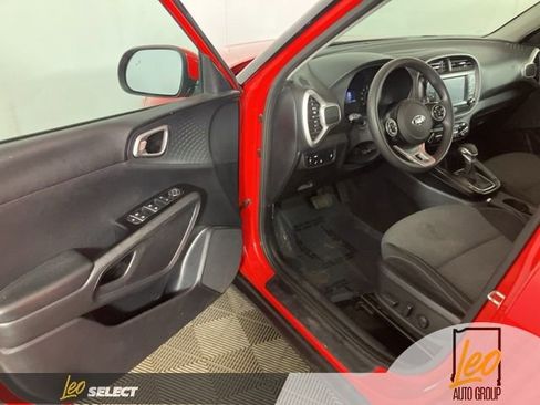 Used 2021 Kia Soul S FWD image 10