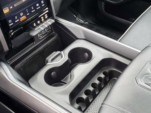 Used 2023 RAM 1500 Laramie image 25