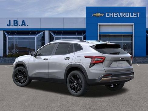 New 2026 Chevrolet Trax ACTIV w/ Sunroof Package image 3