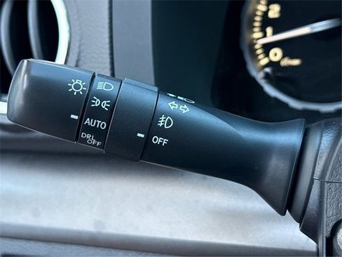 Used 2018 Toyota Tundra SR5 image 19