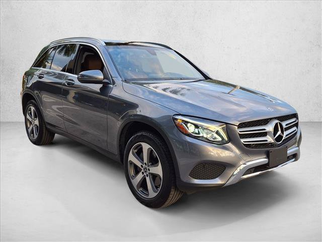 Used 2019 Mercedes-Benz GLC 300 4MATIC image 3