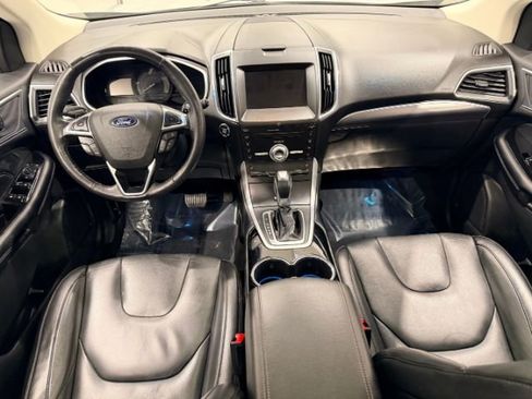 Used 2018 Ford Edge Titanium w/ Technology Package image 41