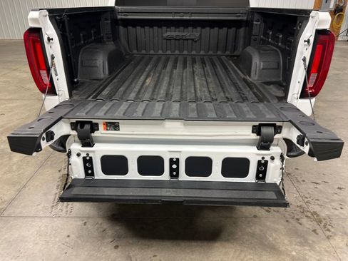 Certified 2023 GMC Sierra 1500 AT4 w/ Technology Package image 12