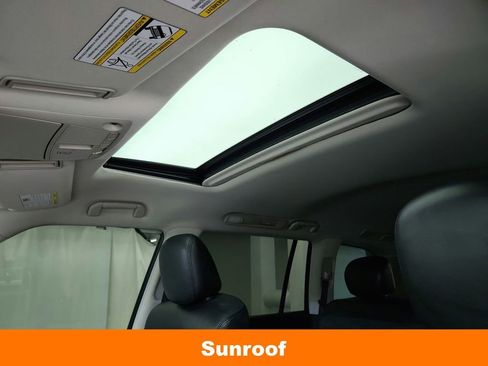 Used 2023 Nissan Armada SL image 12