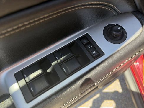 Used 2017 Jeep Compass High Altitude FWD image 18