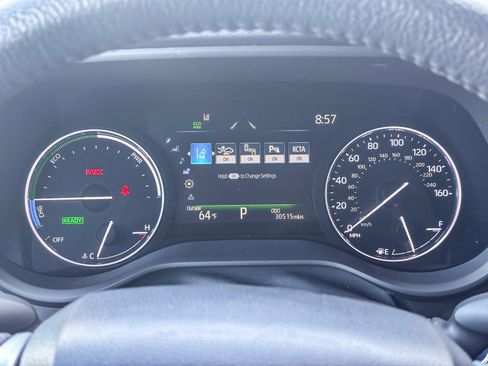 Used 2024 Toyota Sienna Limited image 27