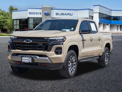 Used 2024 Chevrolet Colorado Z71 w/ Z71 Convenience Package 2