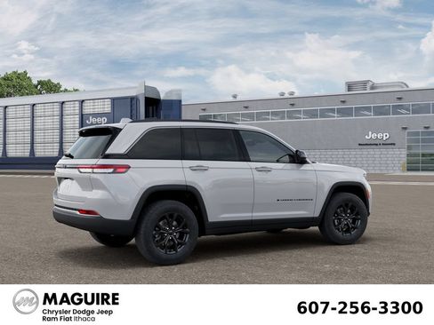 New 2026 Jeep Grand Cherokee Altitude AWD/4WD image 4