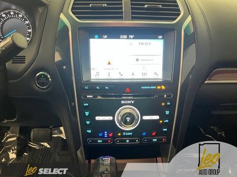 Used 2018 Ford Explorer Platinum AWD/4WD image 19