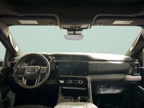 Used 2025 GMC Sierra 2500 AT4 w/ AT4 Premium Plus Package image 11