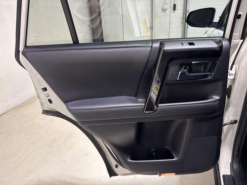 Used 2020 Toyota 4Runner TRD Off-Road Premium w/ Moonroof Package image 27