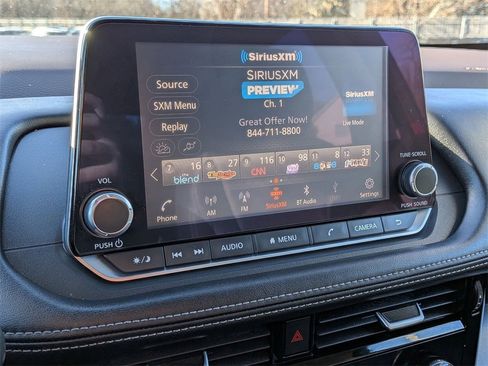 Used 2021 Nissan Rogue SV image 13