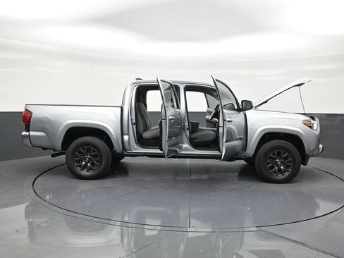 Used 2023 Toyota Tacoma SR5 RWD image 29