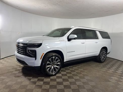 New 2026 Chevrolet Suburban High Country AWD/4WD image 1