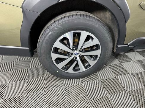 Used 2024 Subaru Outback Premium image 34