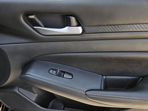 Certified 2024 Nissan Altima 2.5 SV image 9