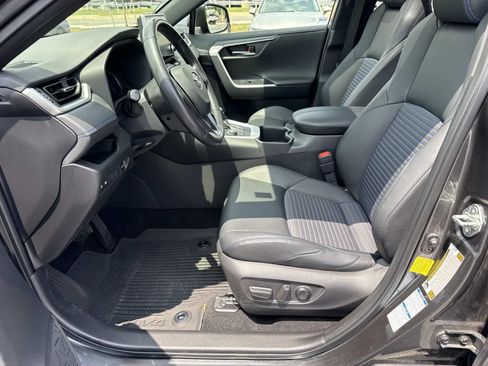 Used 2022 Toyota RAV4 XSE AWD/4WD image 29