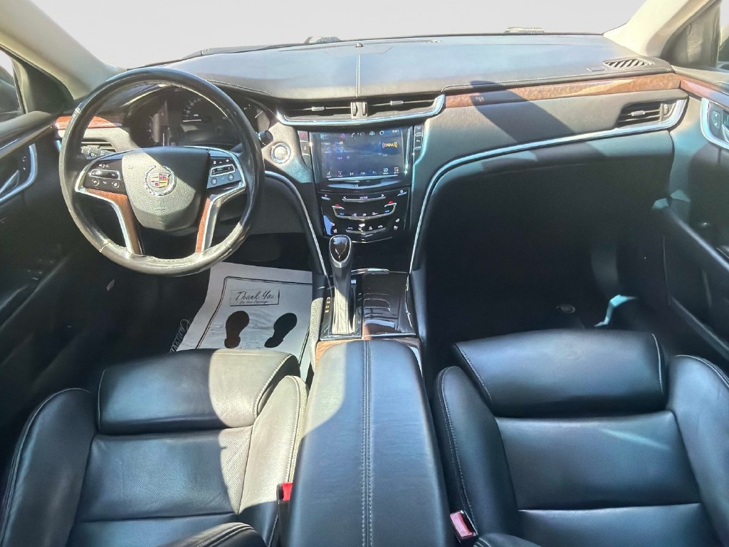 Used 2013 Cadillac XTS Luxury FWD image 16