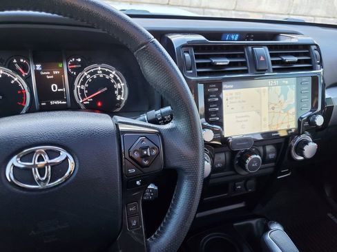 Used 2020 Toyota 4Runner TRD Off-Road Premium image 27